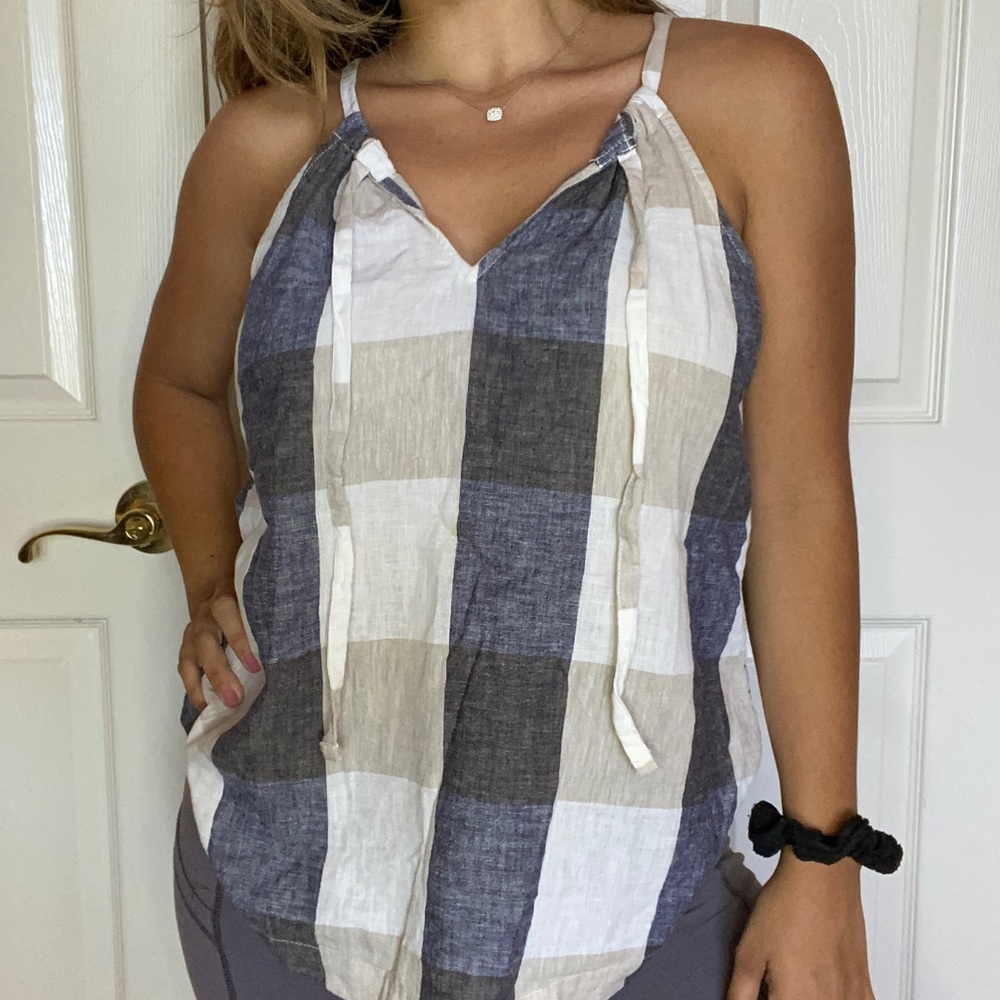 Old navy tank